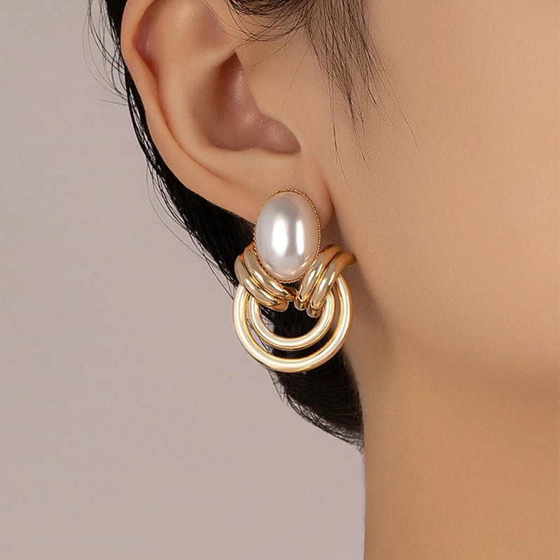 Imitation Pearl Stud Earrings Women Trend Fashion Jewelry Smooth Geometric Personality Exquisite Party Gifts Accessories