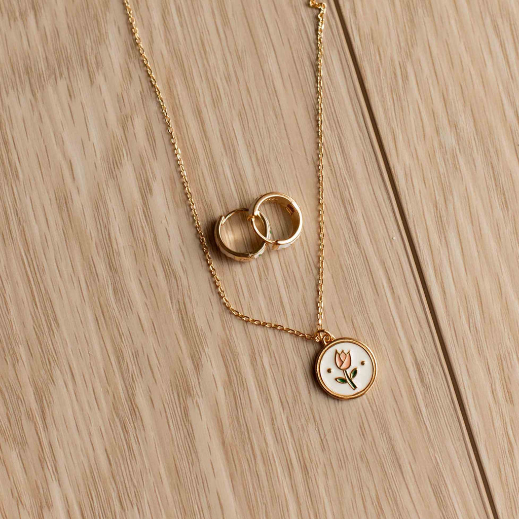 Eloise Tea Cup Necklace